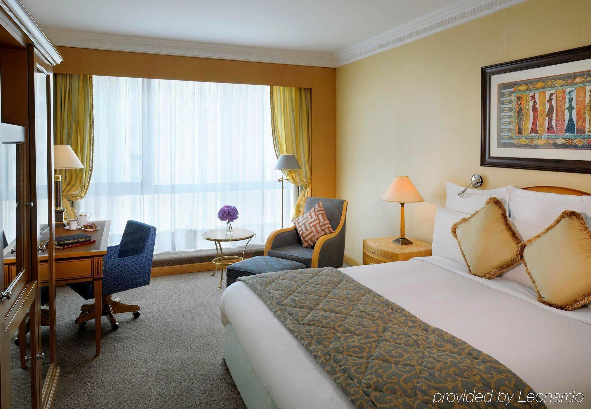 Jw Marriott Hotel Kuwait Kuwait City Room photo